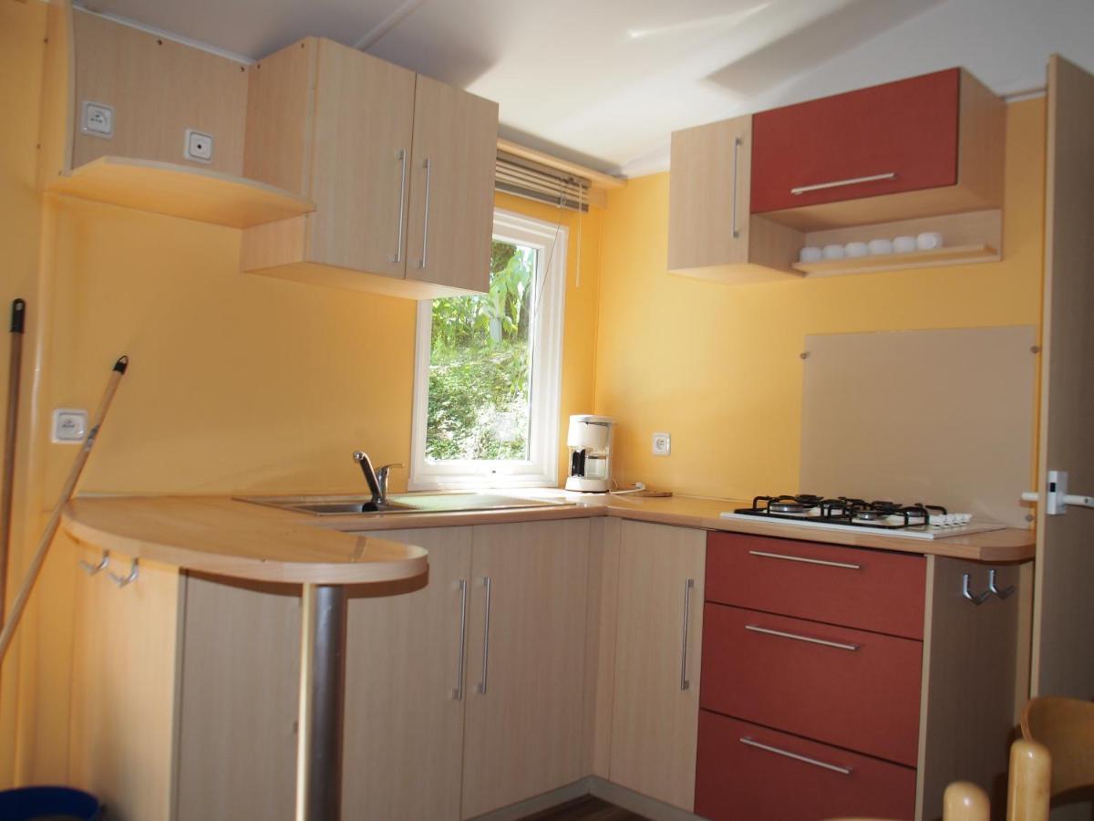 Camping Mas Du Sartre Saint Alban Auriolles Exterior foto